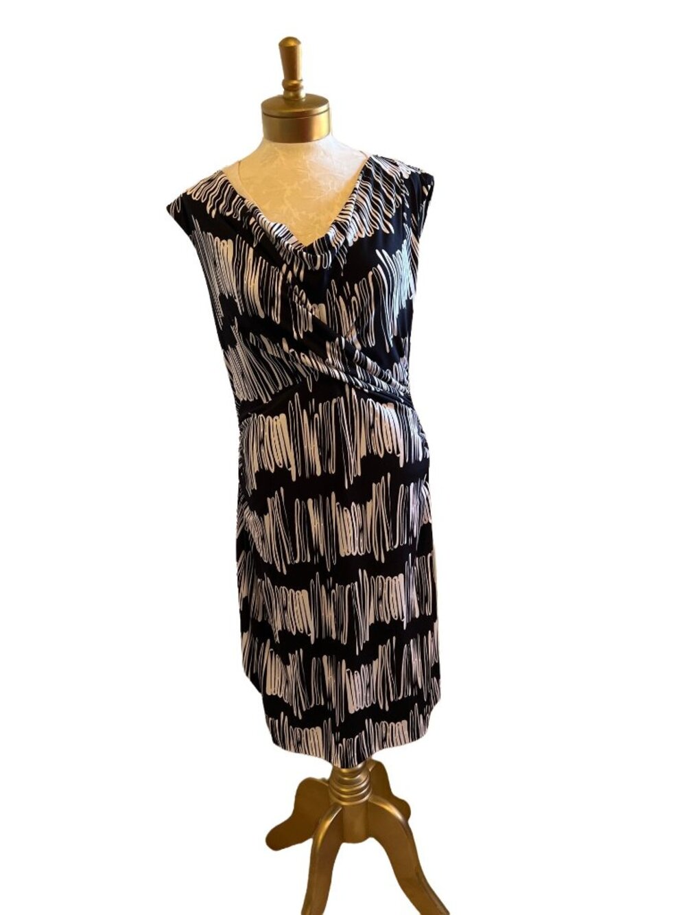 Chaus Sleeveless Dress Black and White